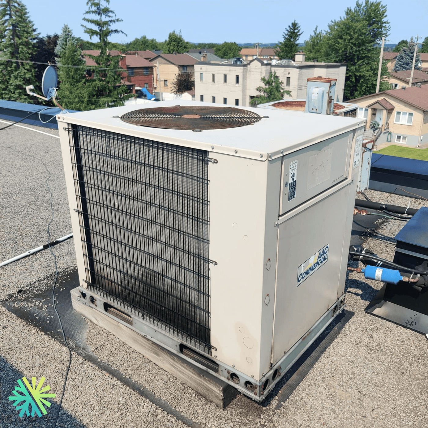 Réparation d’unité CVC sur le toit LENNOX à Rive Nord