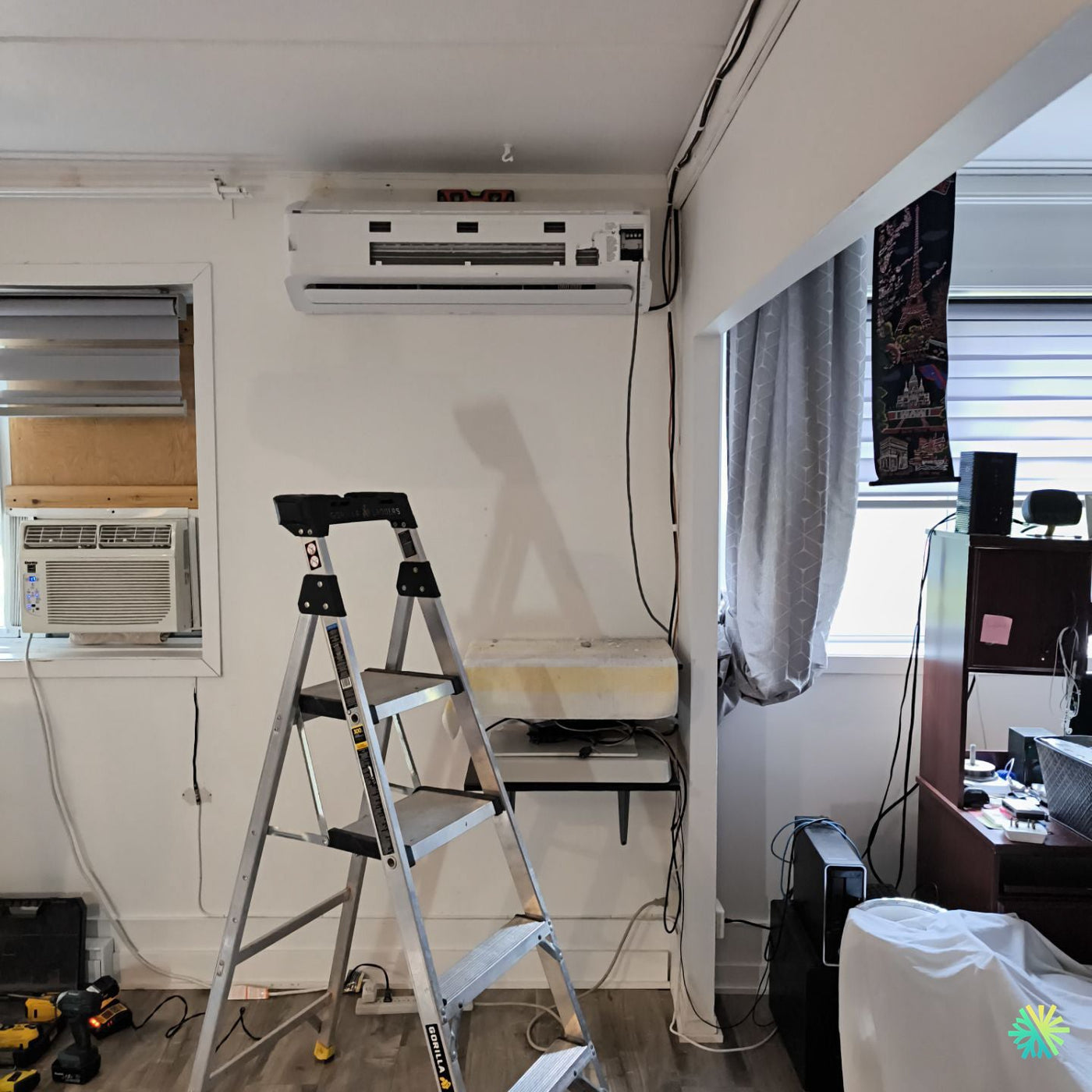 Réparation d’une thermopompe murale Sharp à Boisbriand