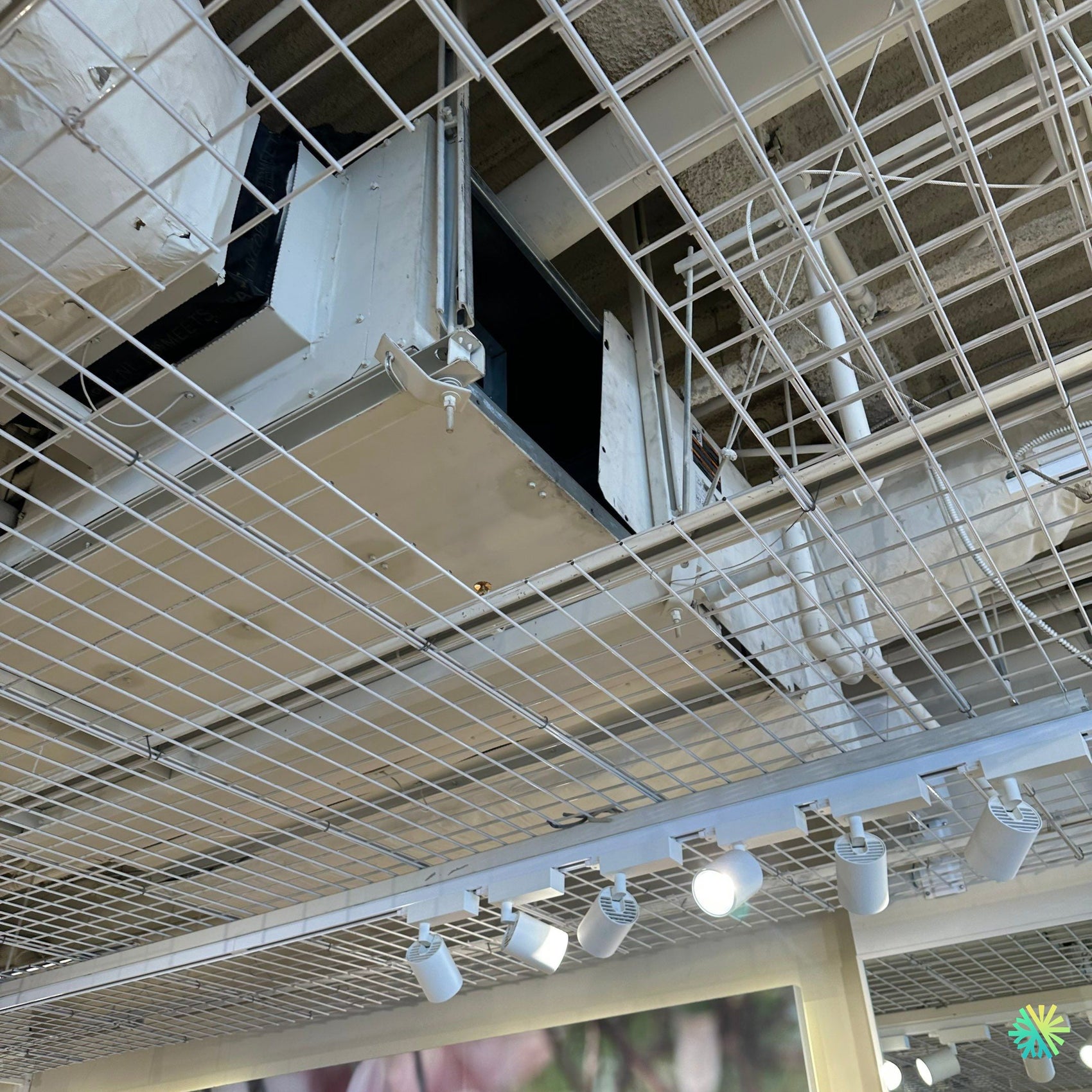 CVC Commercial à Montréal : Entretien préventif d’un système gainable pour un magasin de détail