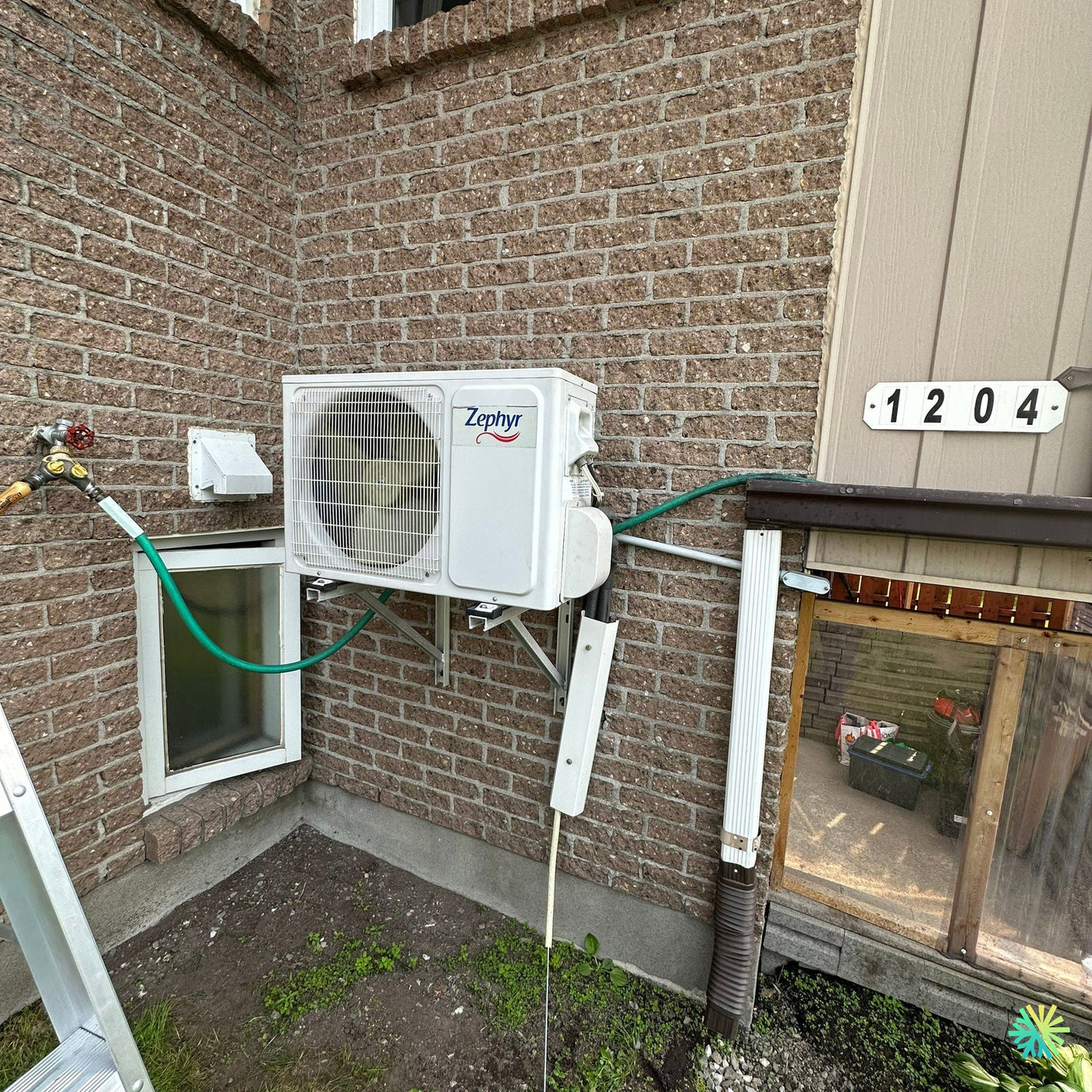 Réparation d’une thermopompe murale Zephyr à Sainte-Thérèse