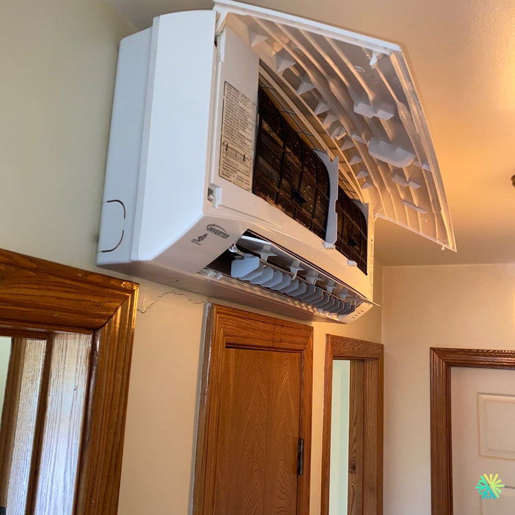 Réparation d’un climatiseur mural Gree à Ville Mont-Royal