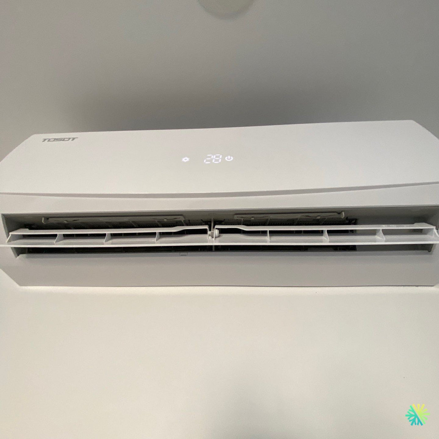 Installation d’une Tosot Série Murale thermopompe murale à Villeray–Saint-Michel–Parc-Extension