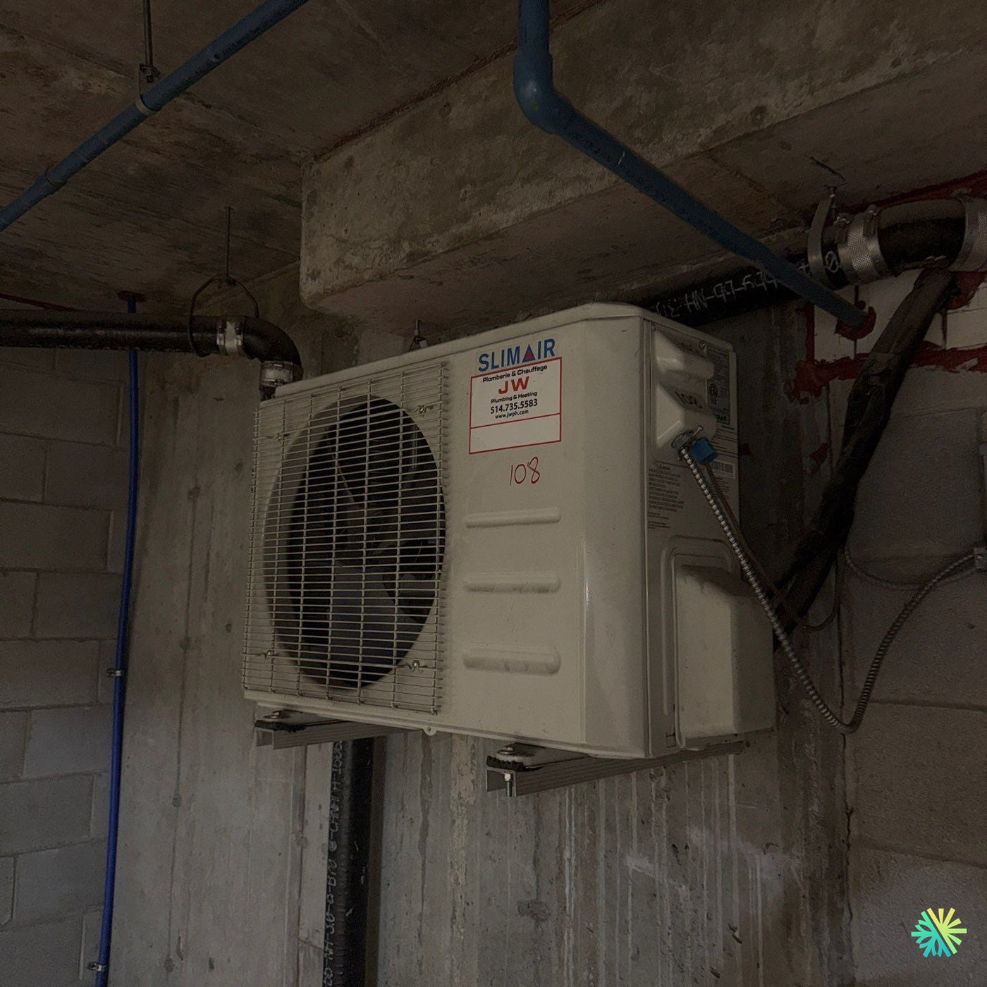 Réparation d’une thermopompe Slimair à Ville-Marie