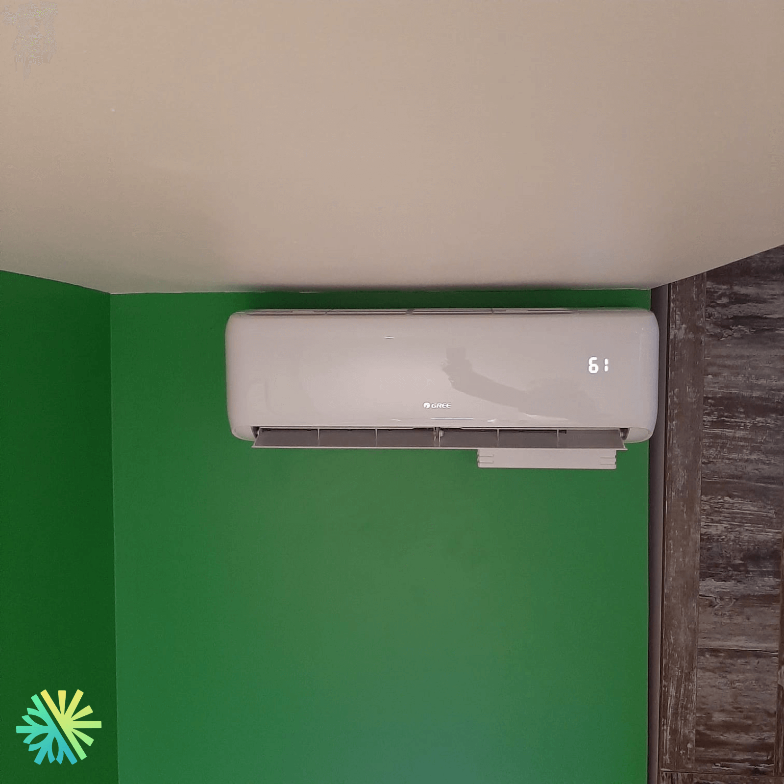 Installation Gree Livo Gen4 Wall Mounted Heat Pump In Verdun Montreal