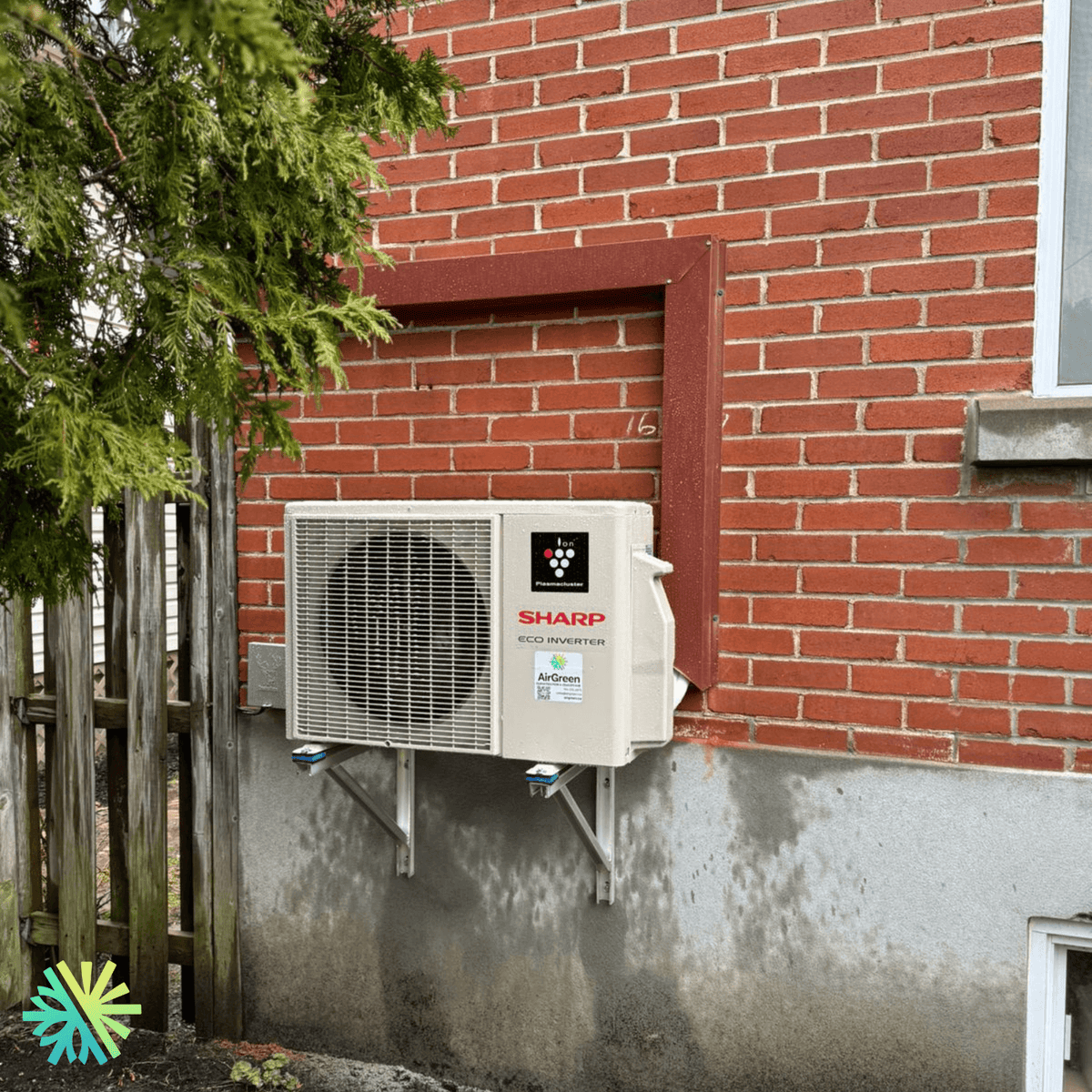 Installation of a Sharp ZU1 Wall-Mounted Heat Pump in Anjou, Montreal