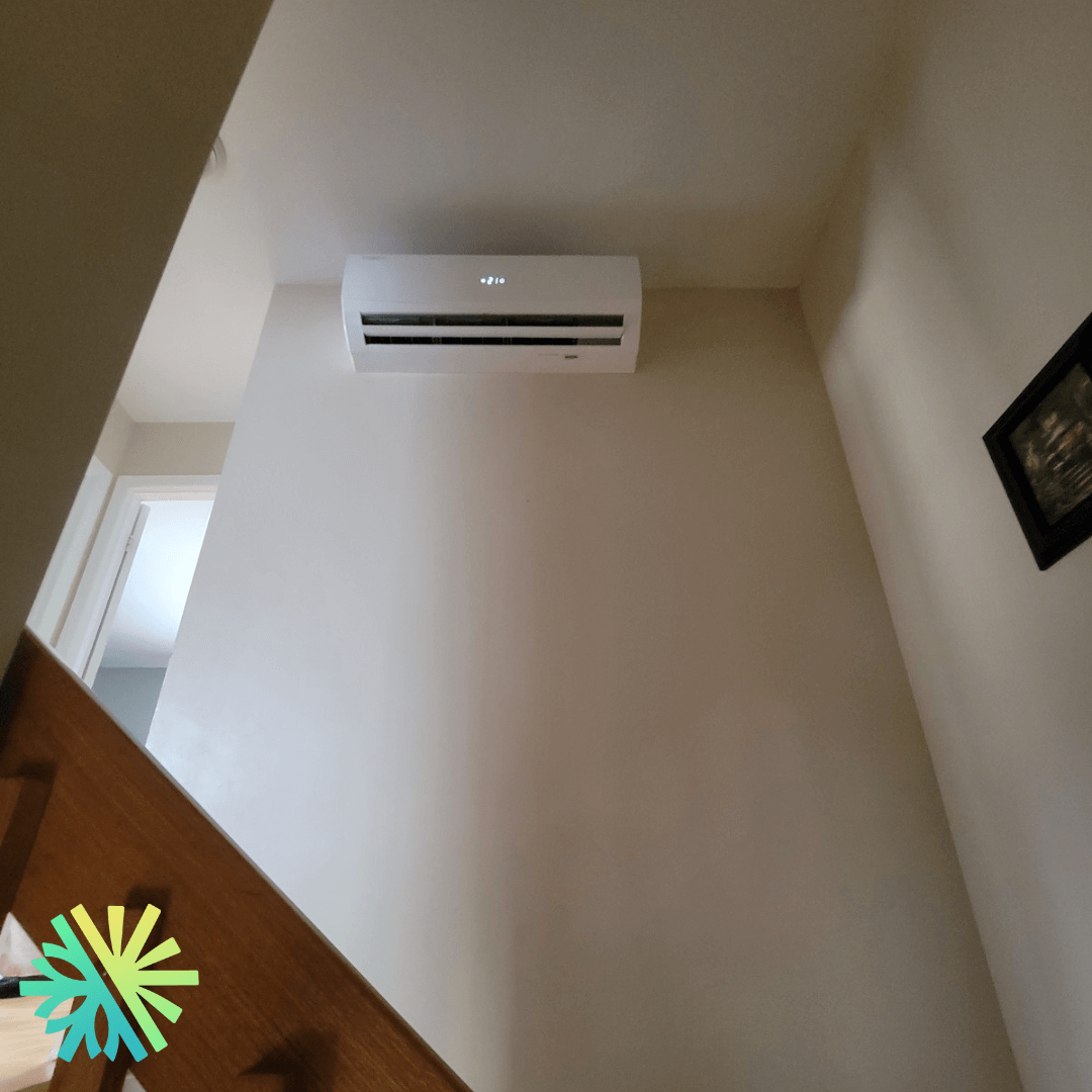 Installation of a Tosot Lomo 23 Mini Split in Rosemont–La Petite-Patrie, Montreal