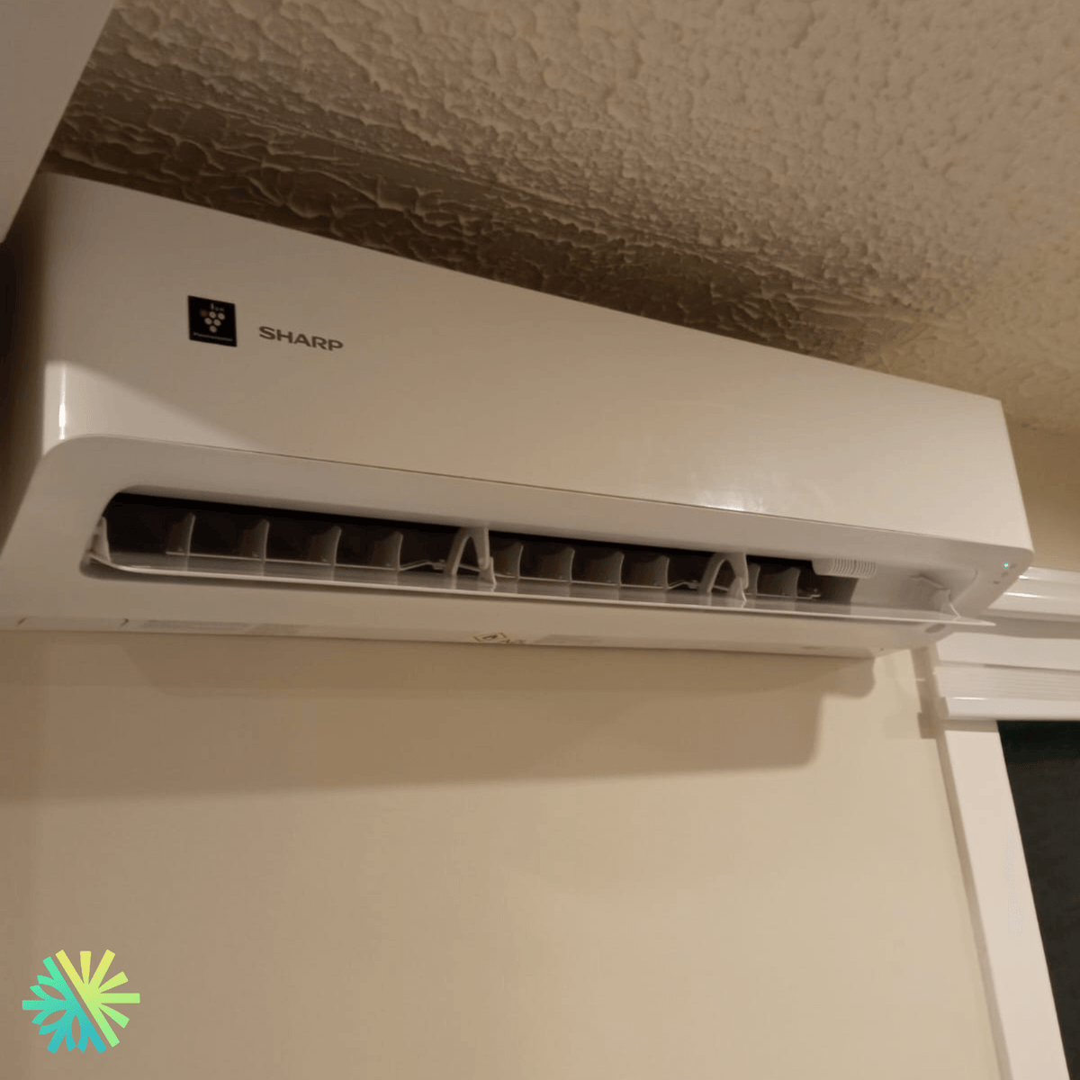 Installation of a Sharp ZU1 Mini Split Heat Pump in Montréal-Nord