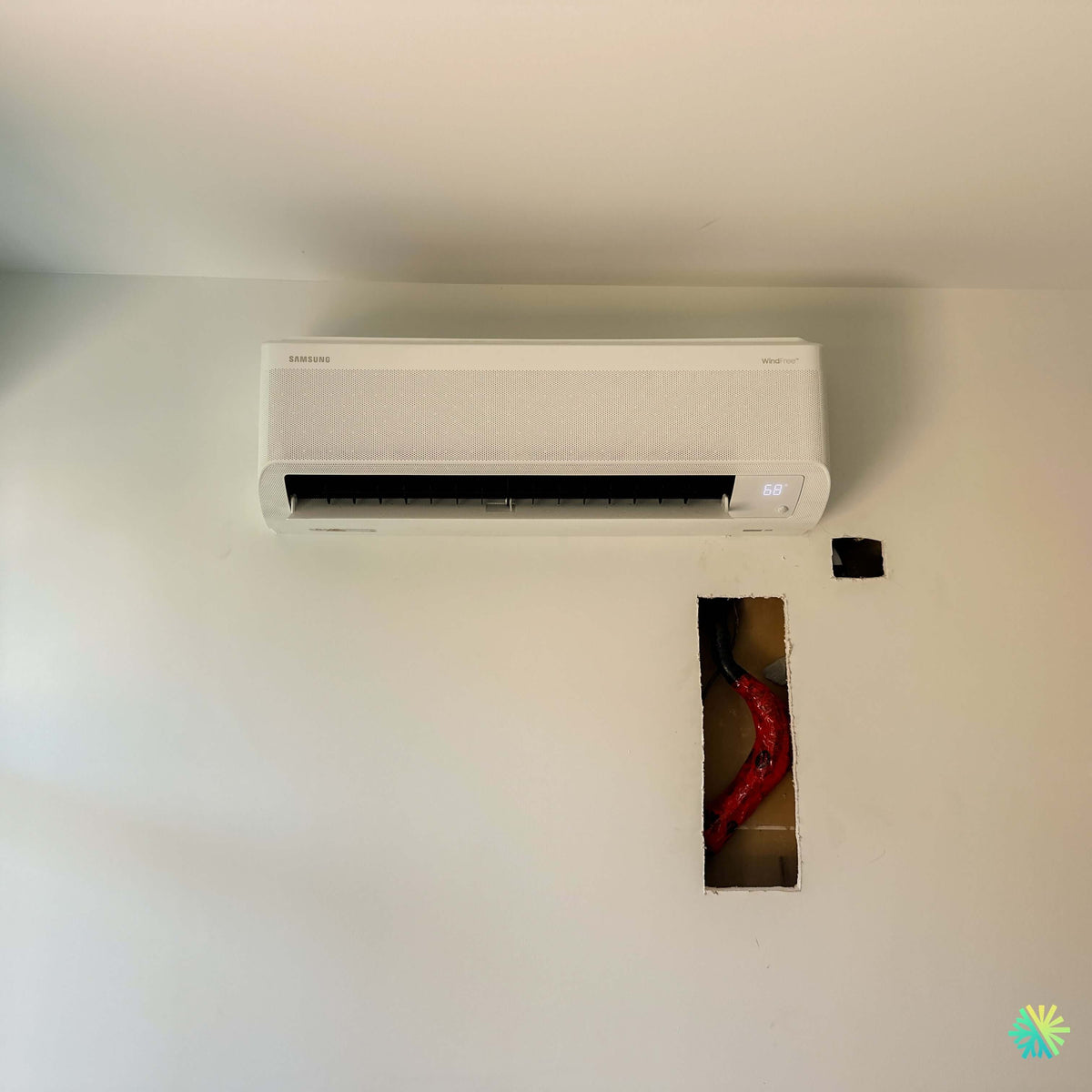Installation d’une thermopompe murale Samsung WindFree™ MaxHeat à Pointe-Claire dans l’Ouest-de-l’Île de Montréal