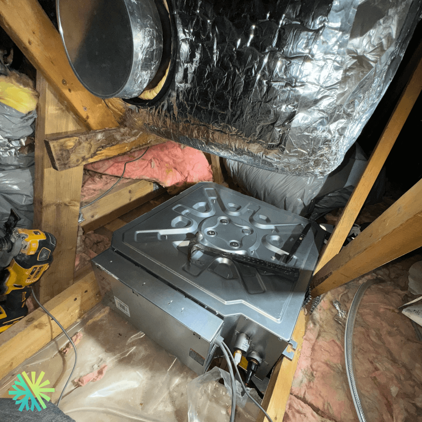 Unité plancher-plafond vs cassette de plafond : duel au sommet pour le confort de vos locaux montréalais