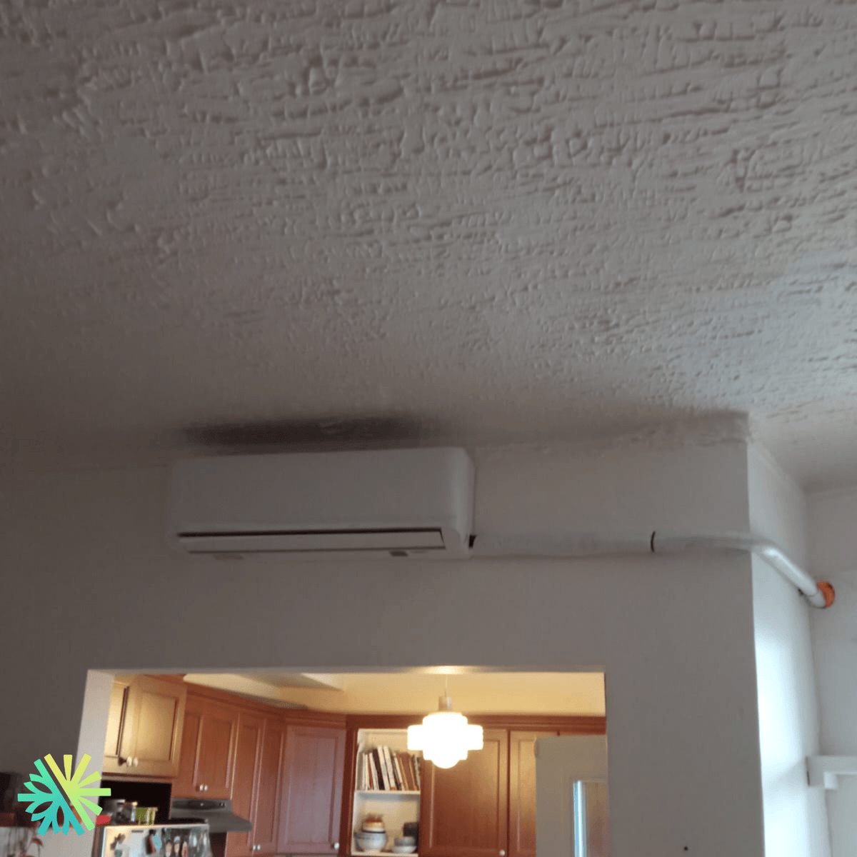 Installation of a GREE LIVO GEN4 Wall-Mounted Heat Pump in Rosemère, North Shore