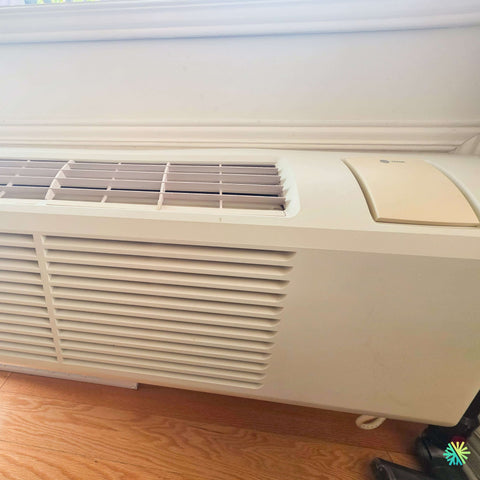 Installation of a TRANE PROSPACE PTAC under a window in Saint-Louis