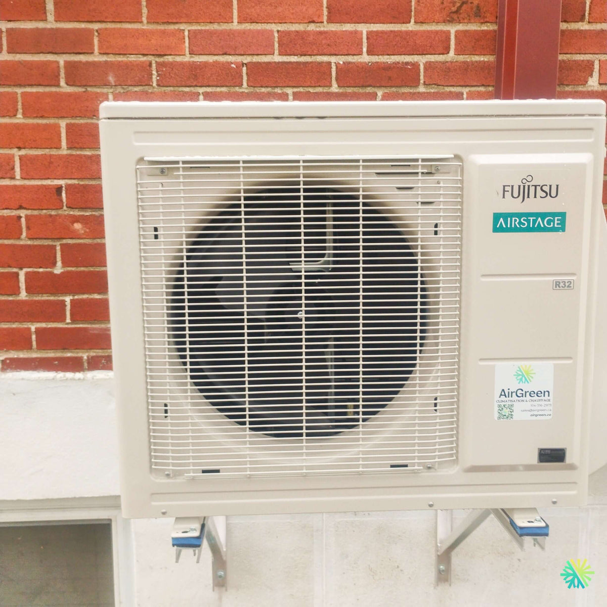 Installation d’une thermopompe murale Fujitsu AIRSTAGE Altair 700 à Saint-Cyprien-de-Napierville