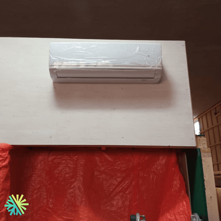 Thermopompe murale Gree Extreme, installée par AirGreen à Repentigny