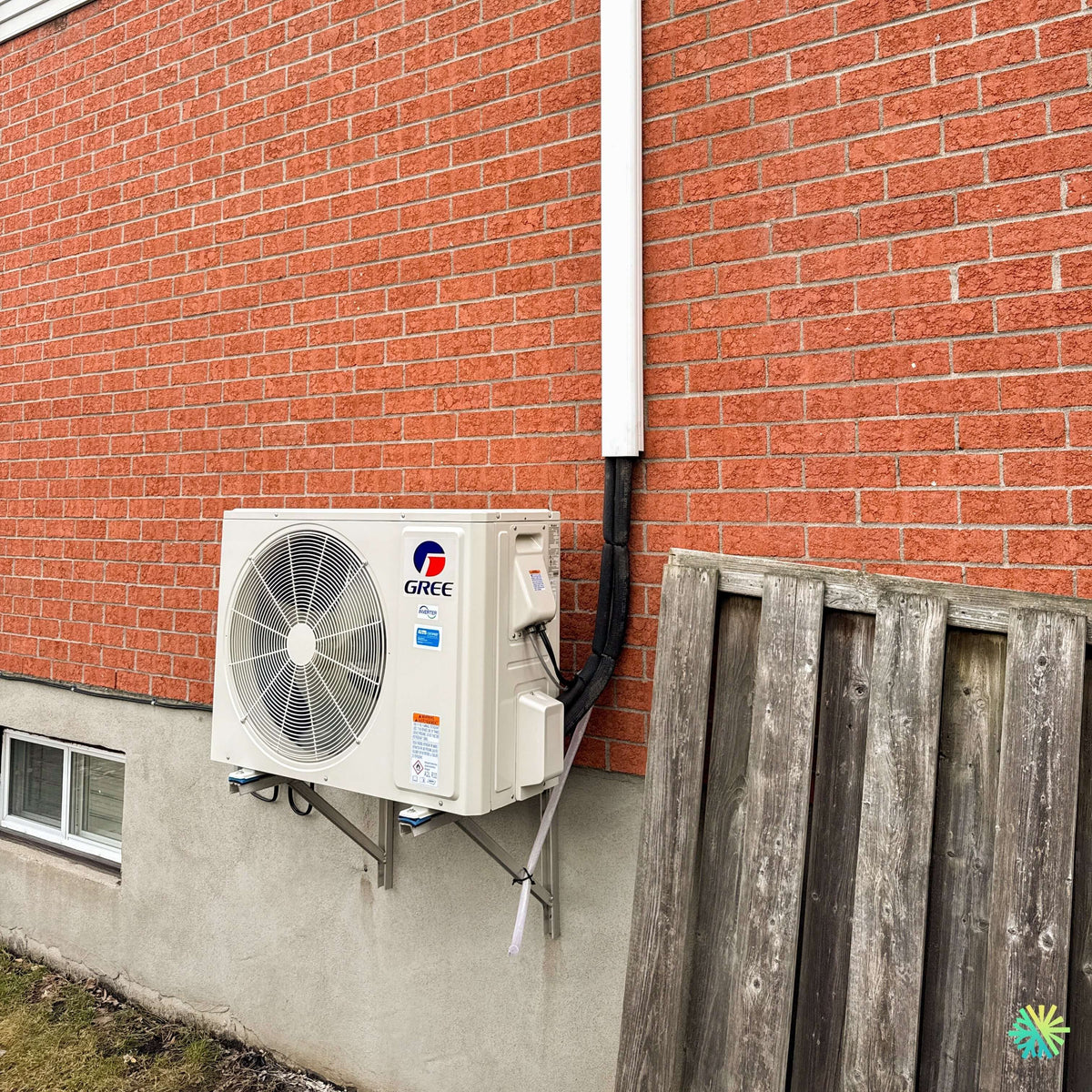 Installation d’une thermopompe GREE FREE MATCH R32 DoubleZone à Sainte-Rose, Laval : une solution 2 zones performante pour un confort précis, pièce par pièce