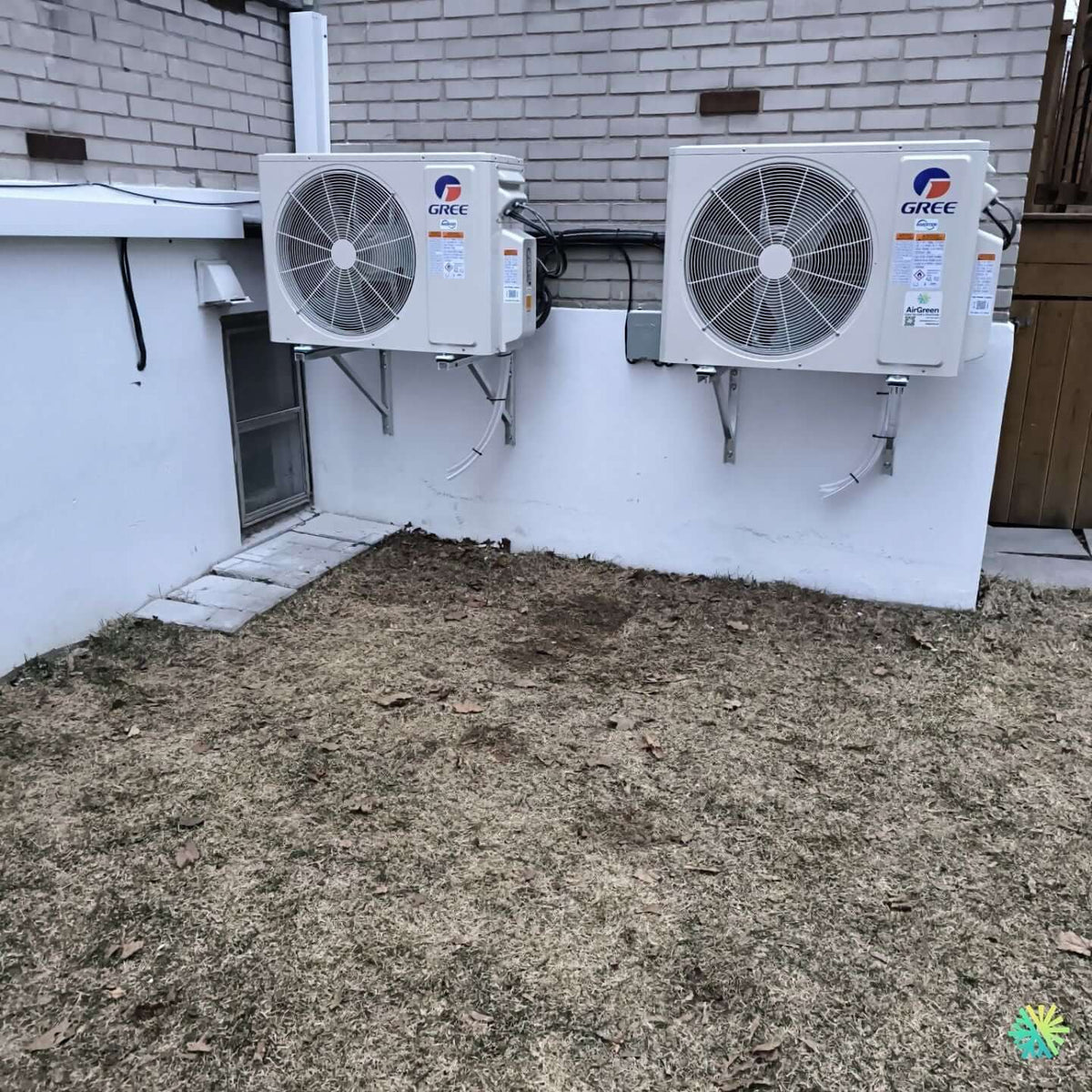 Installation of a GREE R32 series wall-mounted heat pump in Rosemont–La Petite-Patrie
