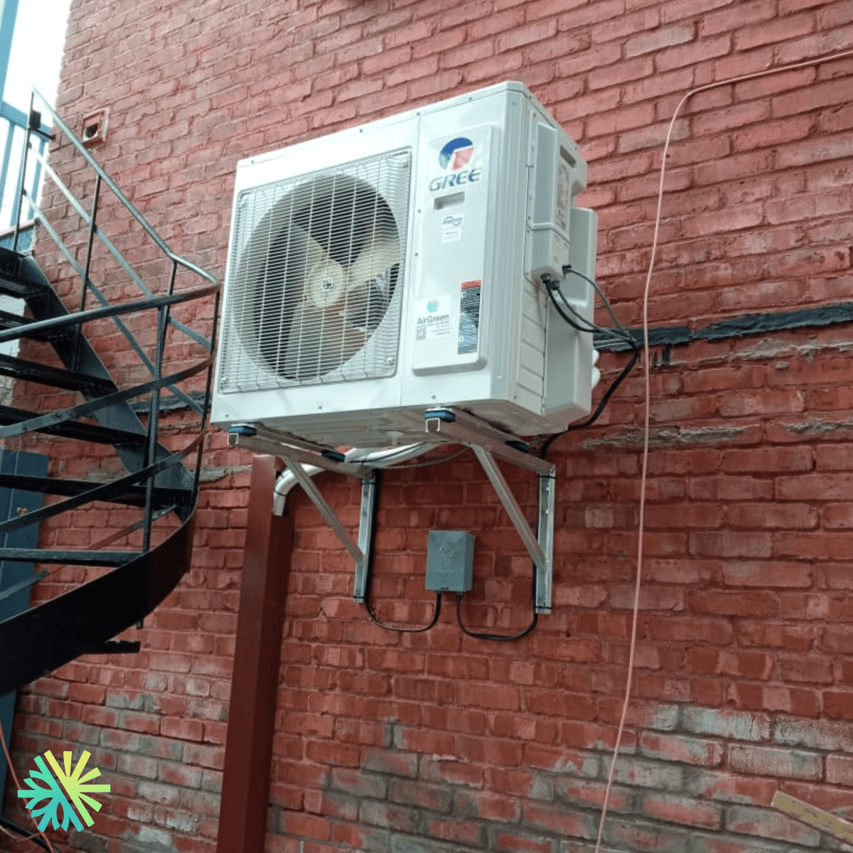 Installation of a Gree FreeMatch Extreme DoubleZone Heat Pump in Sainte-Catherine, South Shore