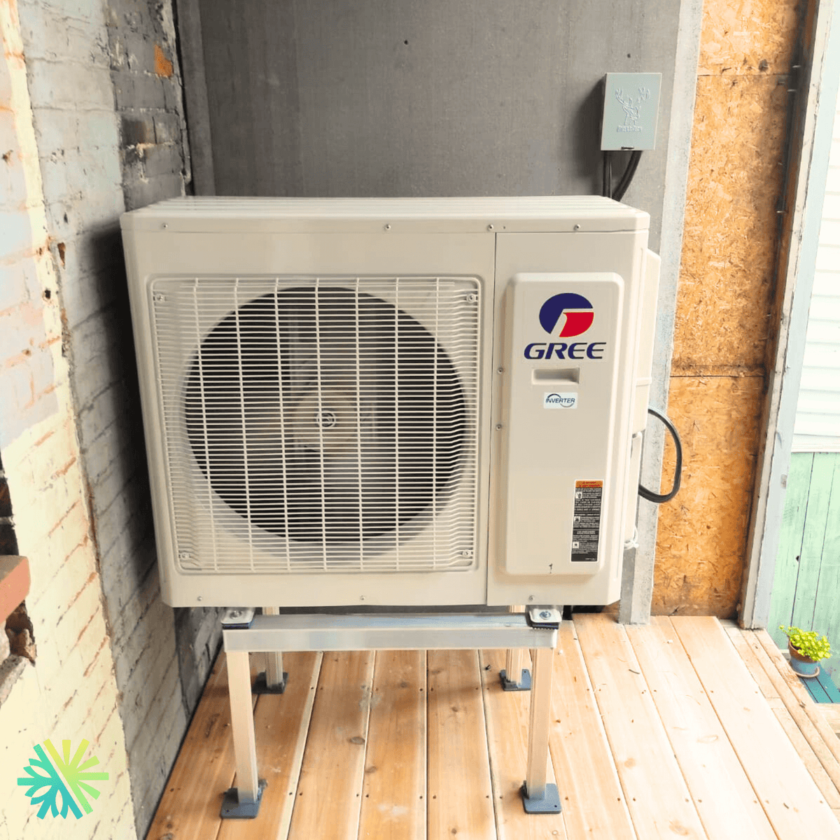 Installation of a Gree Sapphire Wall-Mounted Heat Pump in Sainte-Thérèse