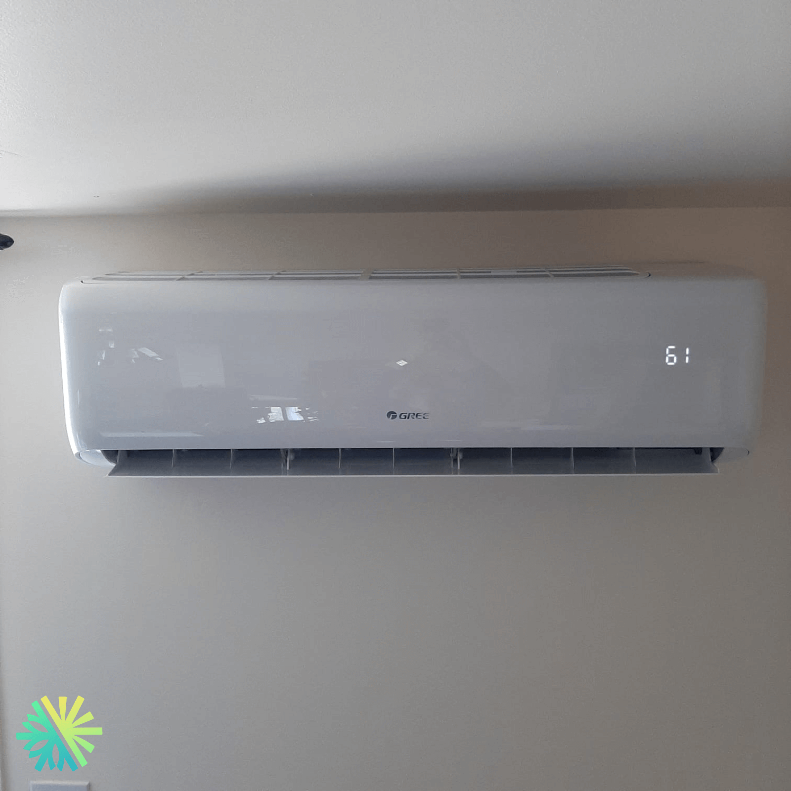 Installation Gree Livo Gen4 Wall Mounted Heat Pump In Deux Montagnes