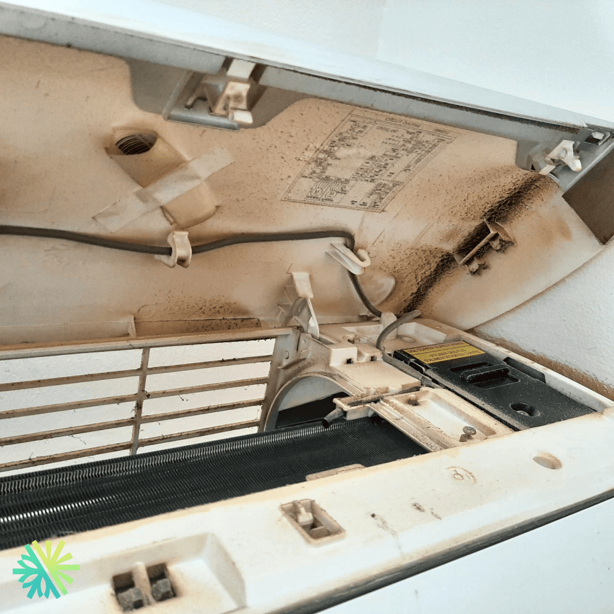 Mini Split Heat Pump Cleaning and Maintenance in Ville-Marie, Montréal