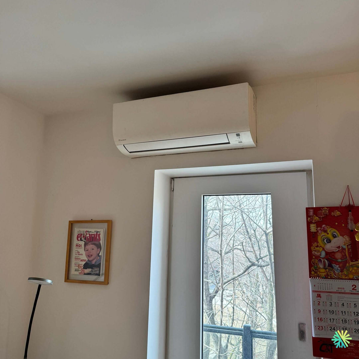 Installation of a Daikin wall-mounted heat pump in Rosemont–La Petite-Patrie
