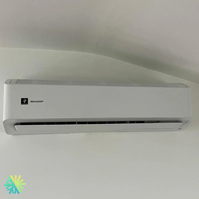 Installation d'une thermopompe murale Sharp ZU1 à Terrebonne