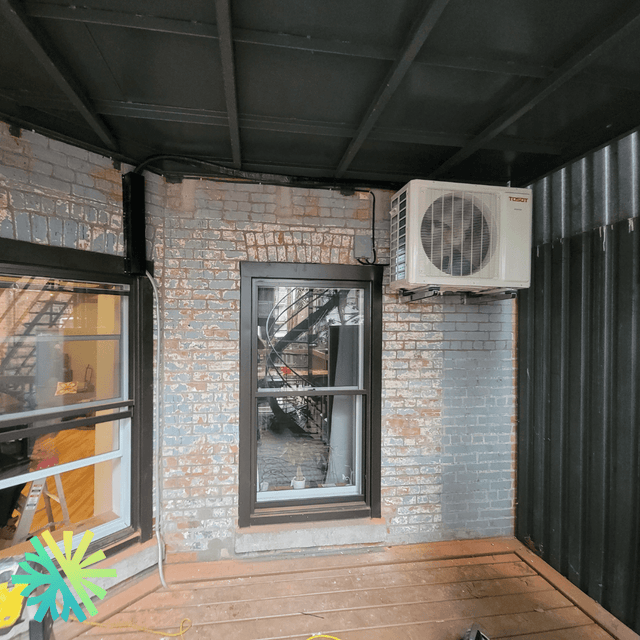Installation of a Tosot Lomo 23 DoubleZone Heat Pump in Le Plateau-Mont-Royal, Montreal