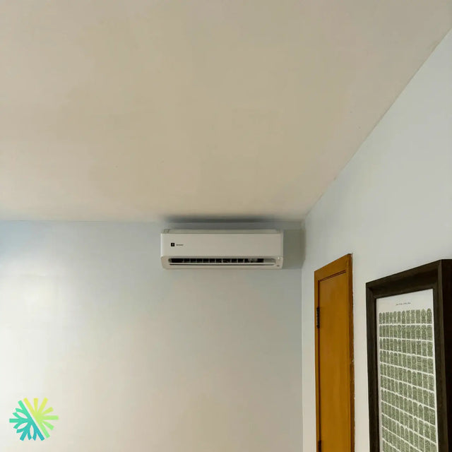 Installation d'une thermopompe murale Sharp ZHU1 à Châteauguay