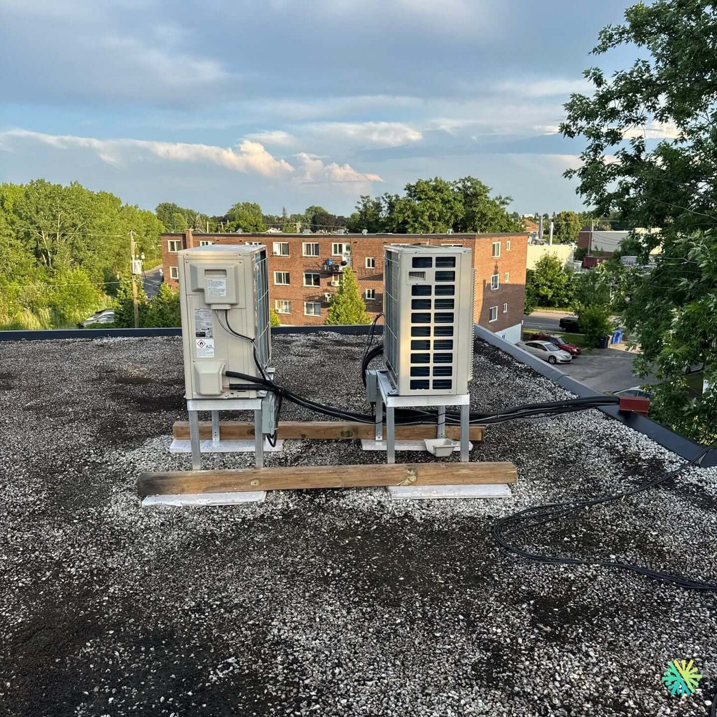 Réparation d’une thermopompe MultiZone Midea à Rosemont–La Petite-Patrie