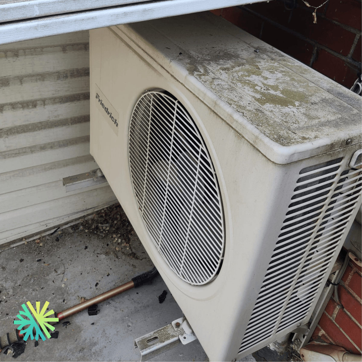 Service Call of a Friedrich Heat Pump in Brossard