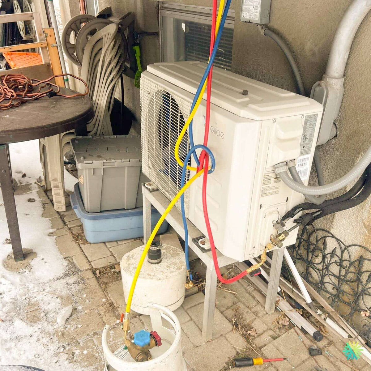 Repair of an Elios Wall-Mounted Heat Pump in Mercier