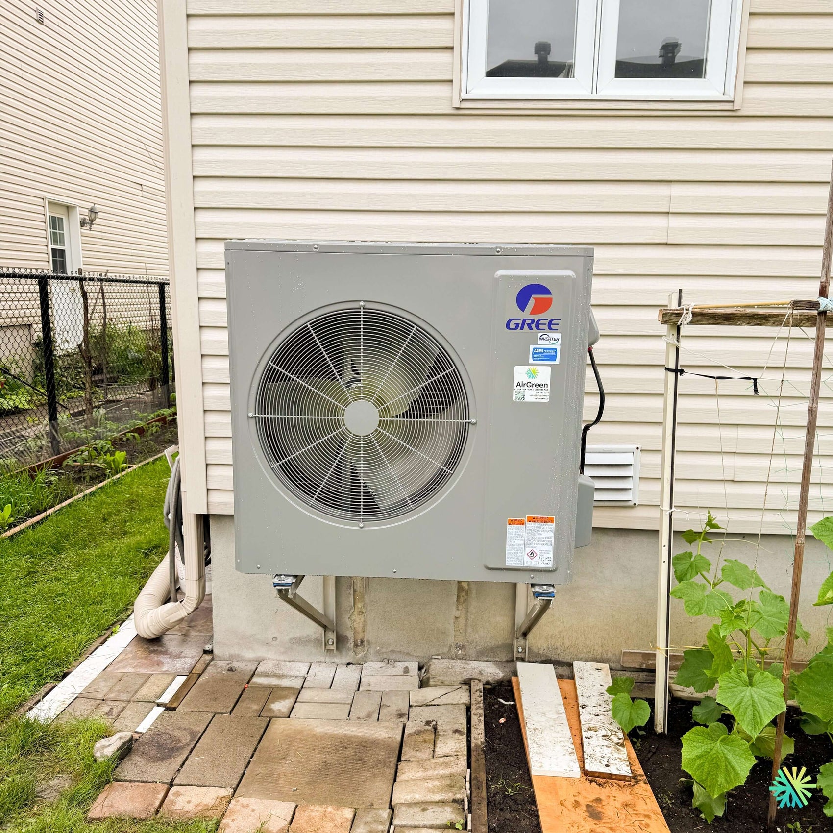 Installation d'une thermopompe centrale GREE FLEXX ULTRA R32 de 3 tonnes à Sorel-Tracy, dans la MRC de Pierre-De Saurel
