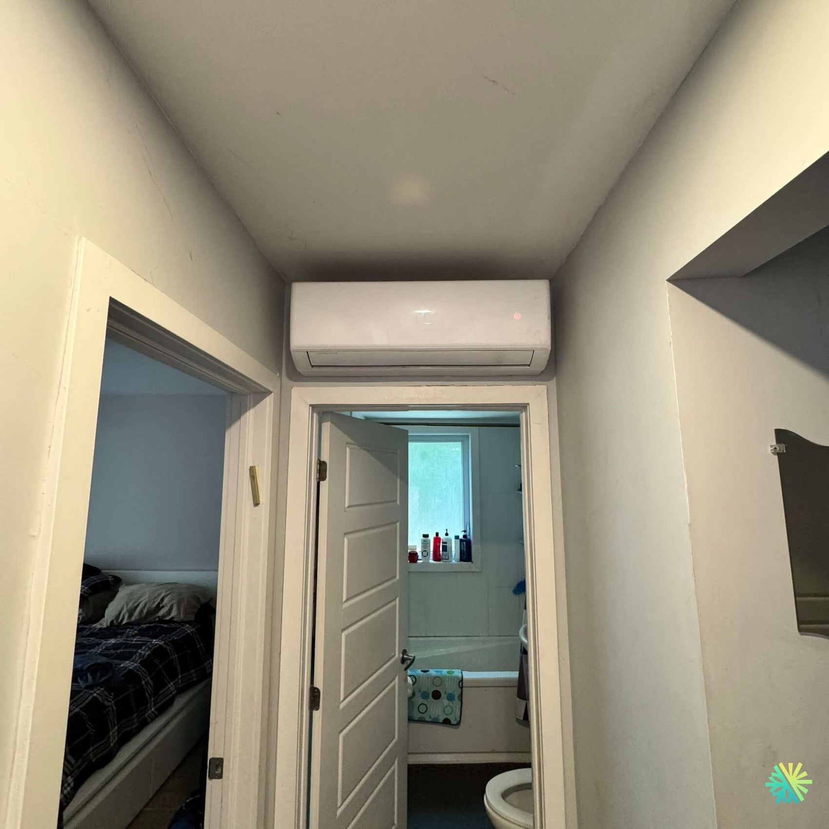 Réparation d’une thermopompe murale Midea à Côte-des-Neiges