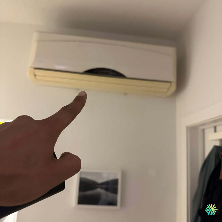 Réparation d’un climatiseur mural Fujitsu à Ville Mont-Royal