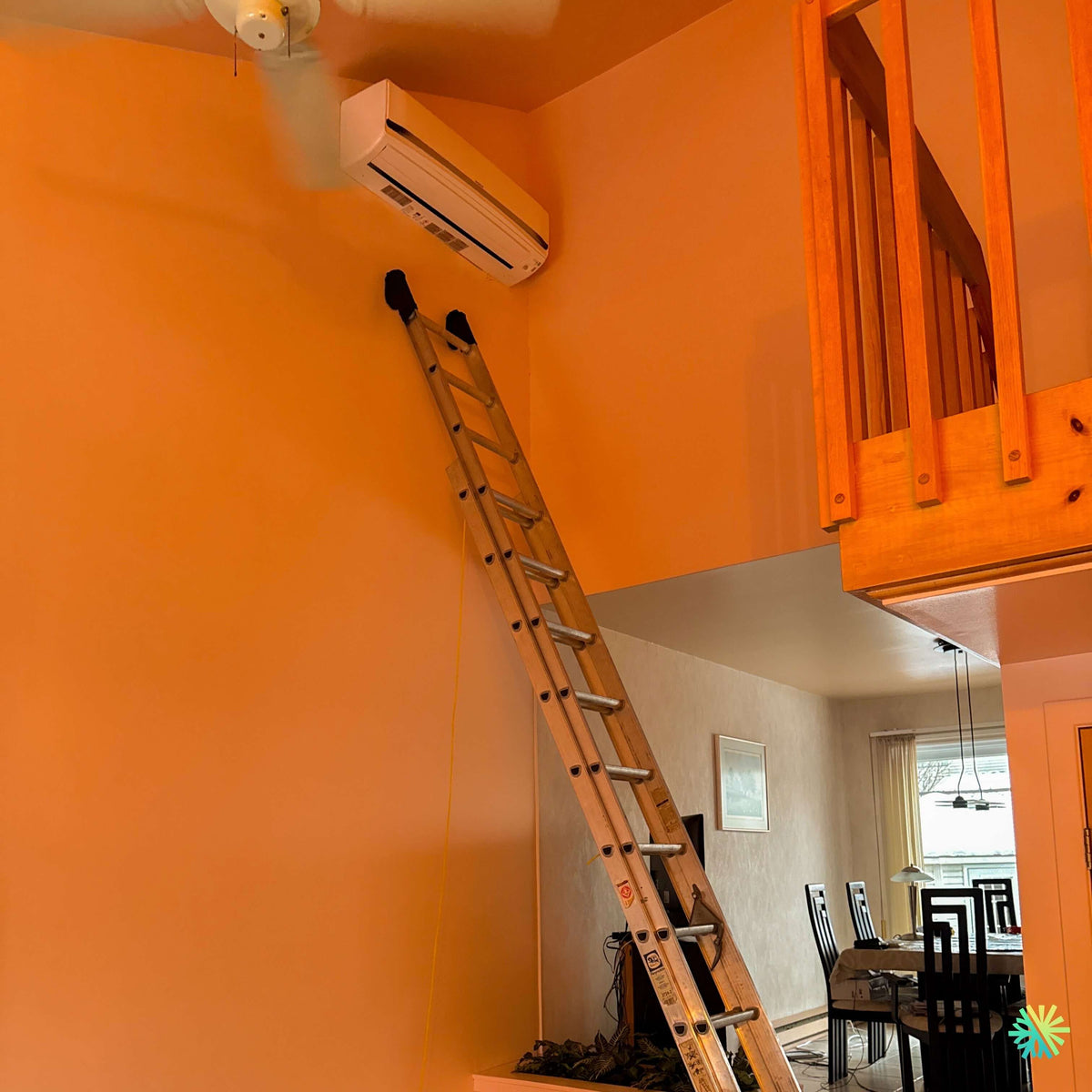 Installation d’une thermopompe murale Hitachi airHome 800 à Ahuntsic-Cartierville, Montréal