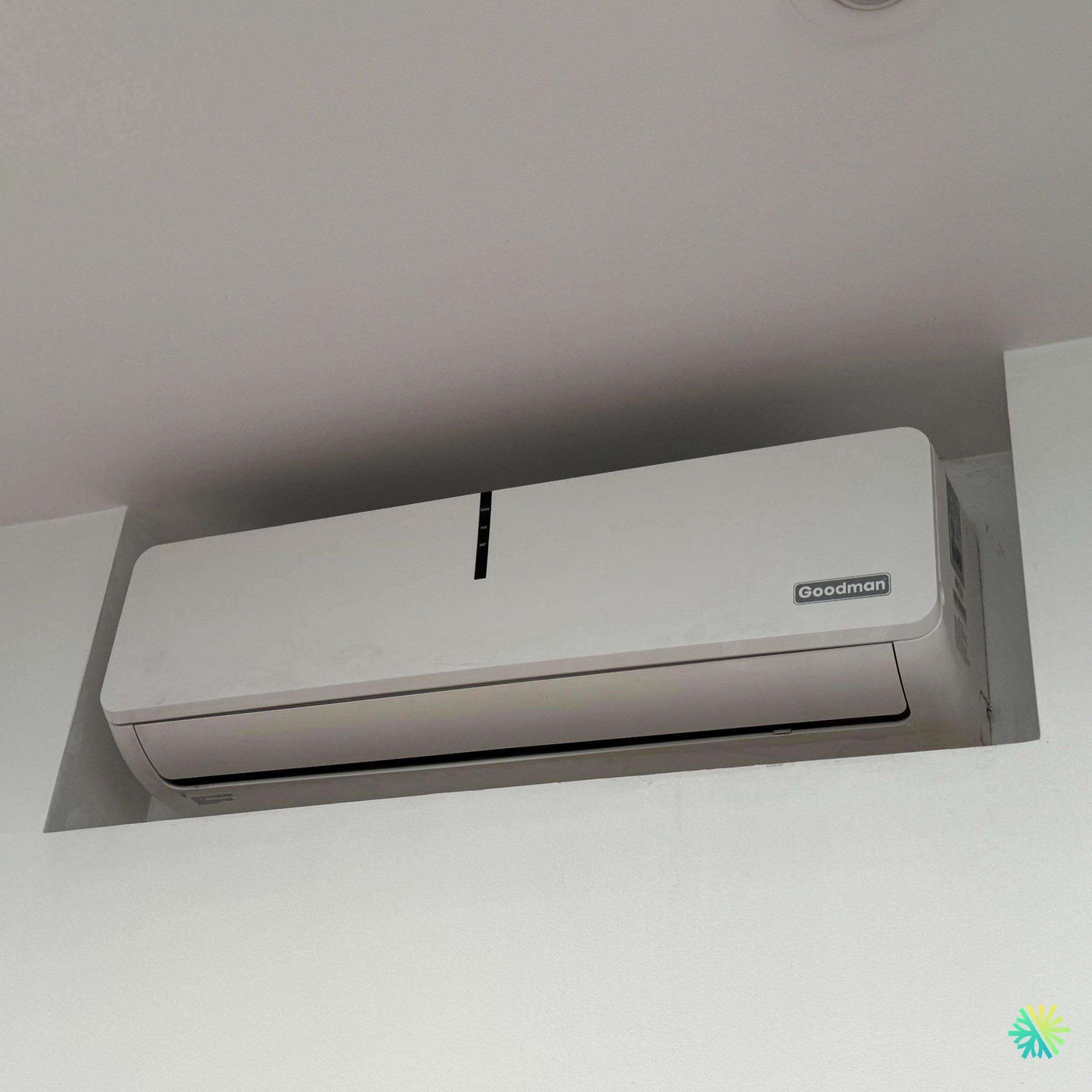 Installation d’une thermopompe murale Goodman à Chomedey