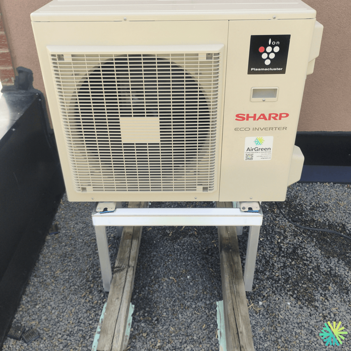 Installation d’une thermopompe murale Sharp à Rosemont–La Petite-Patrie