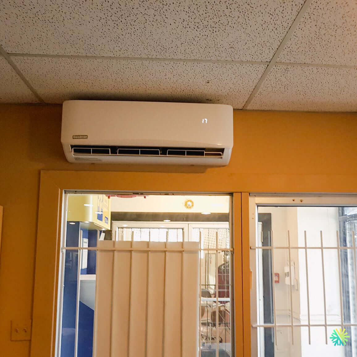 Témoignage : comment une thermopompe multizone a révolutionné le confort d’un bureau à Longueuil