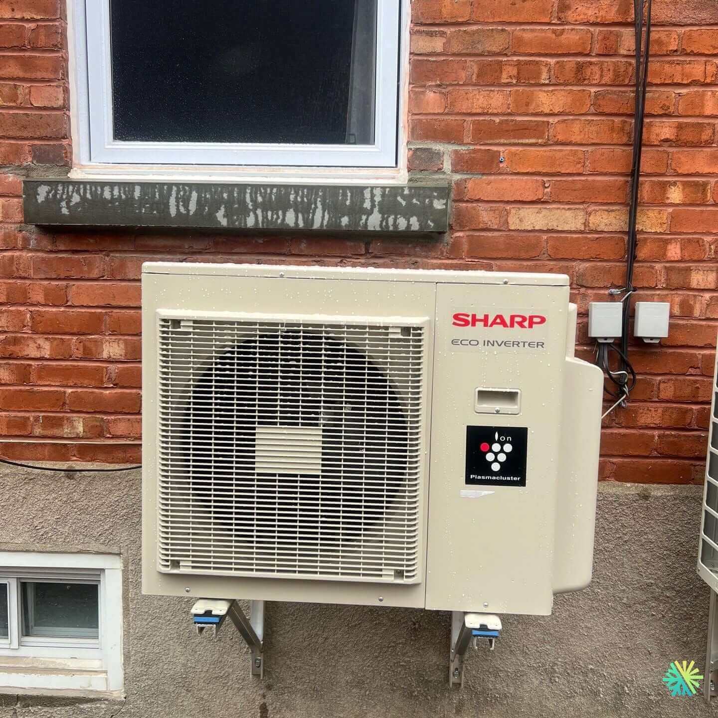 Installation d’une Sharp Eco Inverter thermopompe murale à Rosemont–La Petite-Patrie