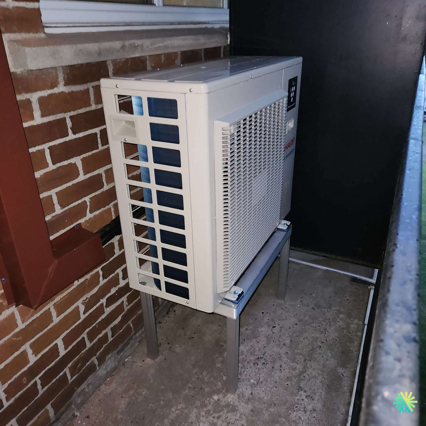 Installation d’une Sharp ZHU1 thermopompe murale à Rosemont–La Petite-Patrie