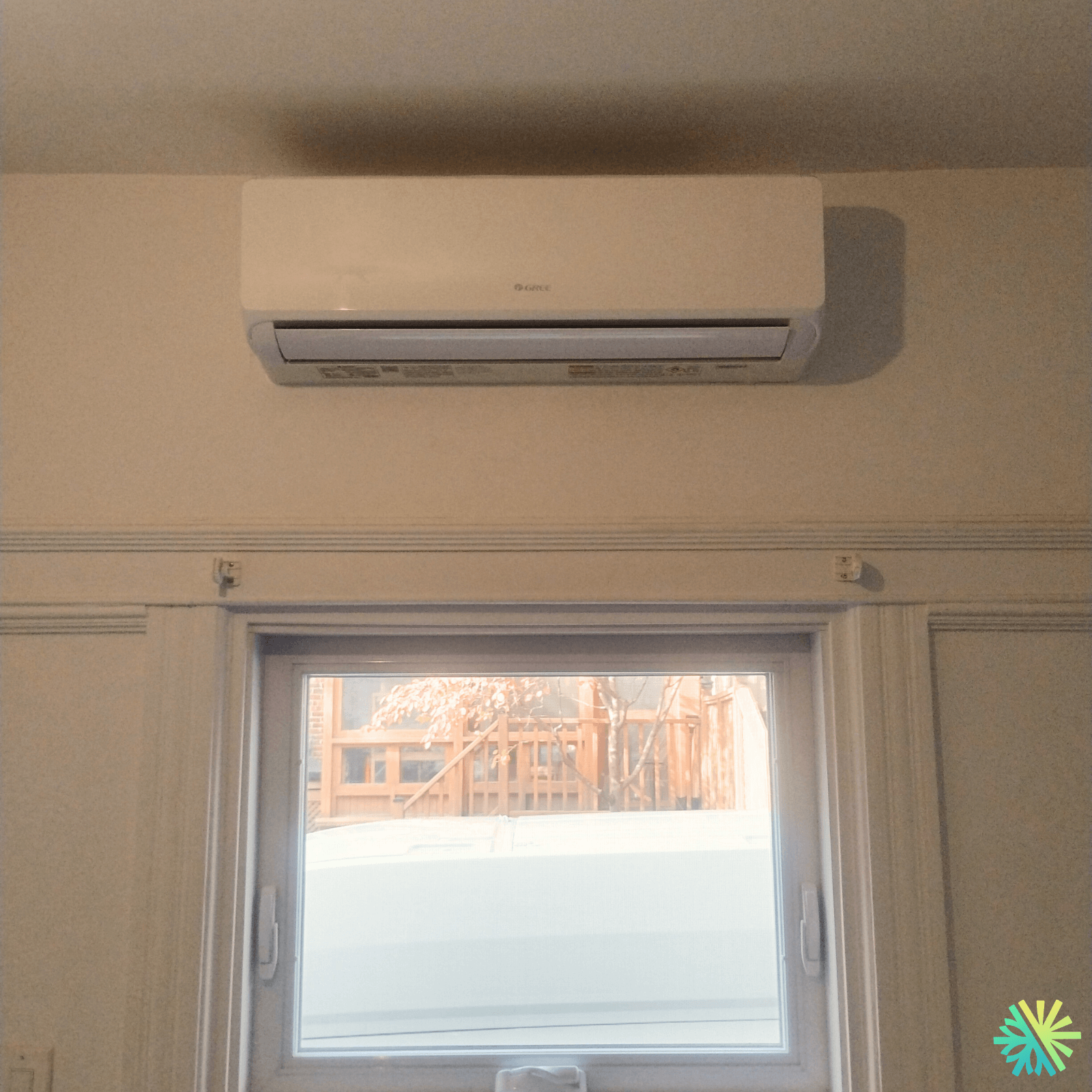 Installation d’une thermopompe murale Gree Charmo à Rosemont–La Petite-Patrie (Montréal)