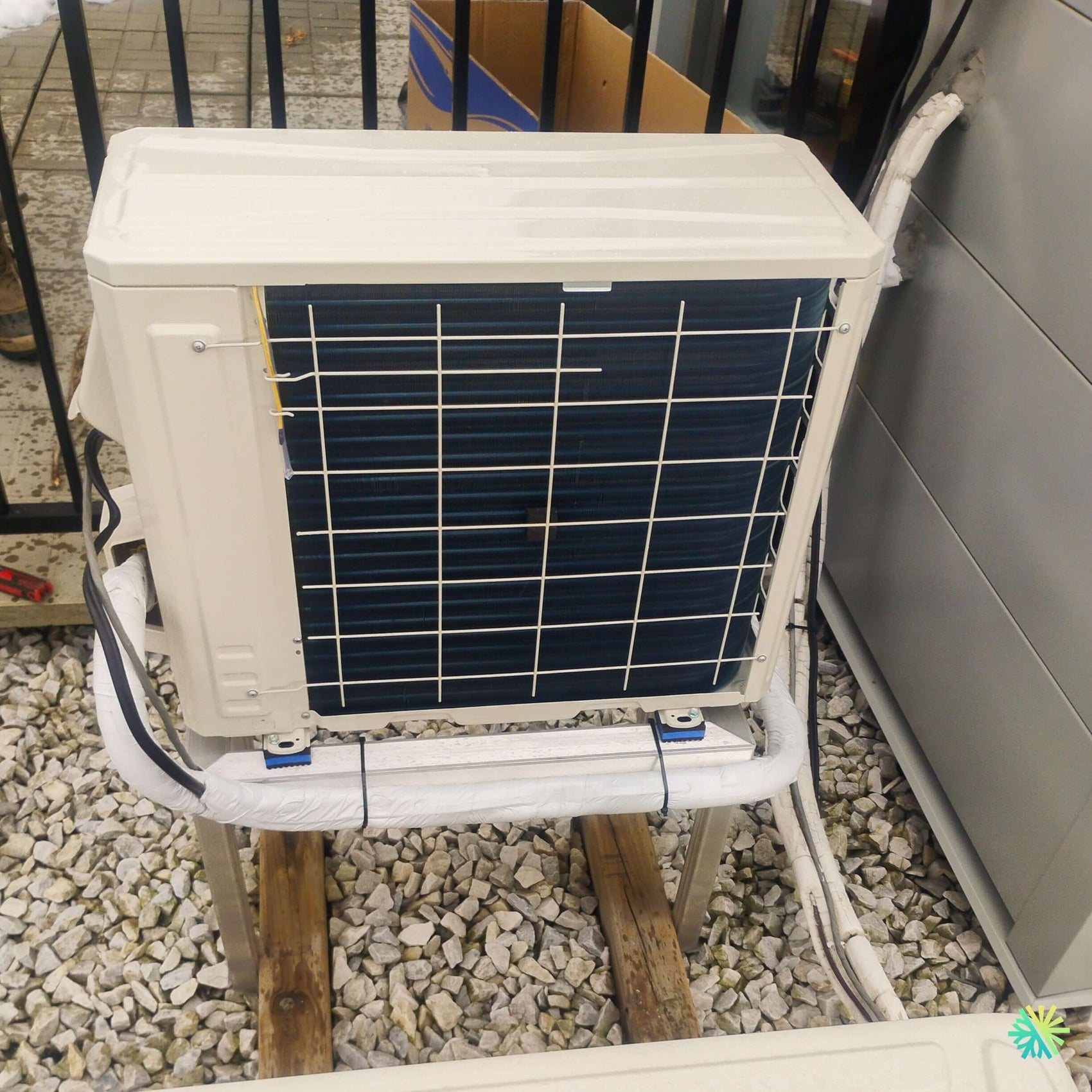 Installation d’une GREE FREE MATCH R32 Thermopompe TripleZone – 3 zones – 3 têtes à Terrebonne, sur la Rive Nord