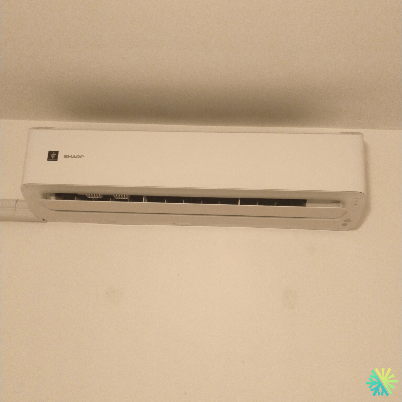 Installation d’une thermopompe murale Sharp ZU1 à Rosemont–La Petite-Patrie (Montréal)