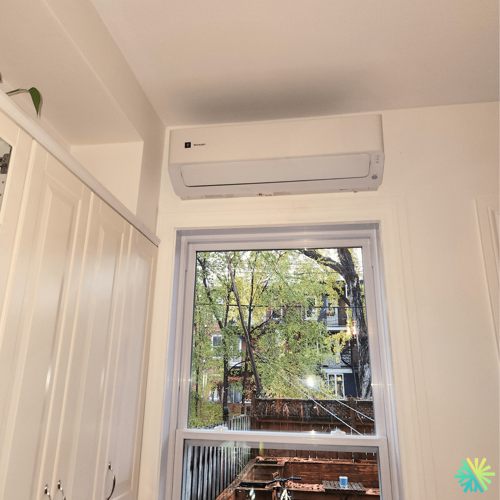 Installation d’une thermopompe murale Sharp à Rosemont–La Petite-Patrie (Montréal)