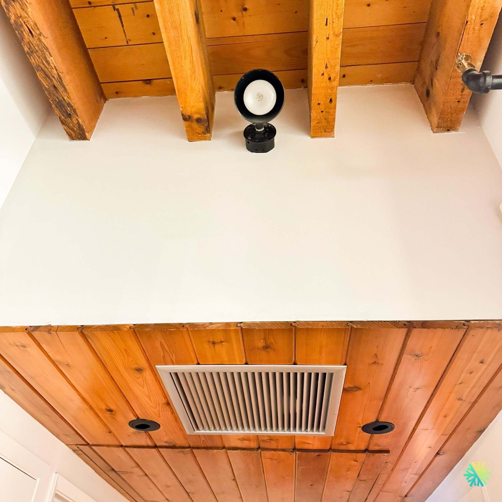 On a accompagné un client dans la rénovation de son chalet aux normes LEED : résultats en photos
