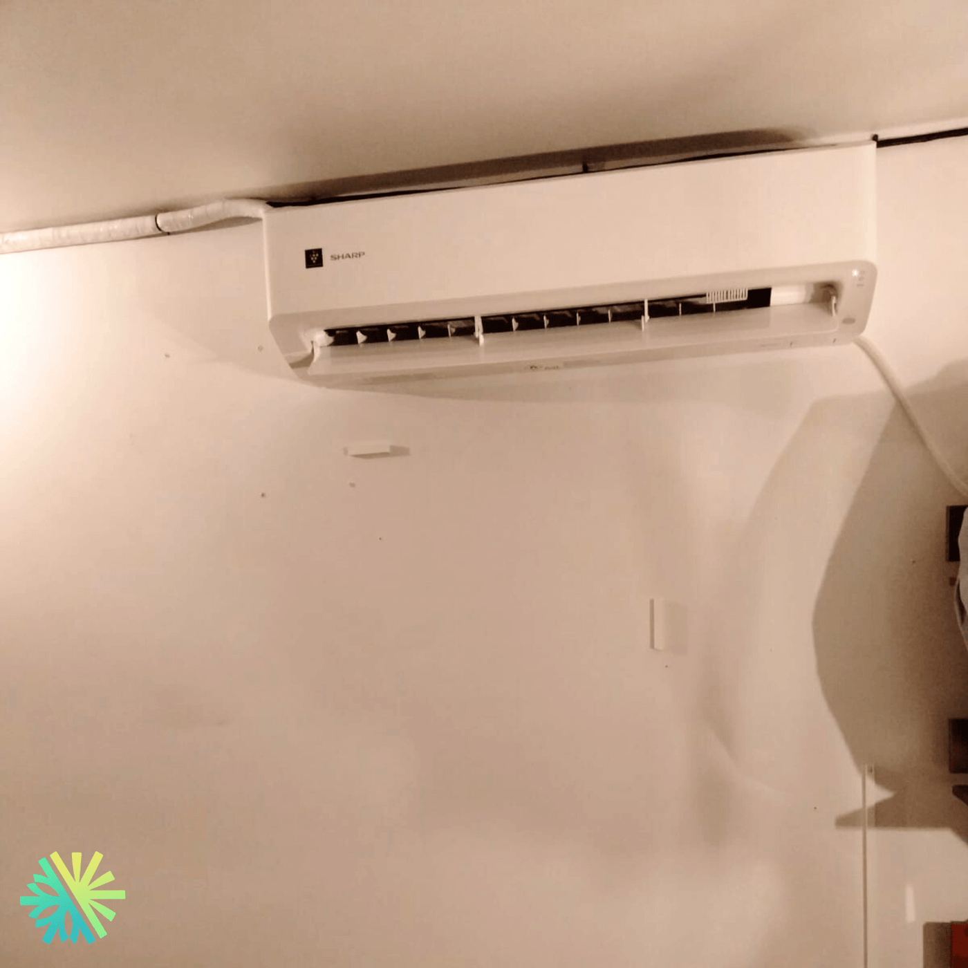 Installation d'une thermopompe murale Sharp ZU1 15 000 BTU à Pointe-Claire