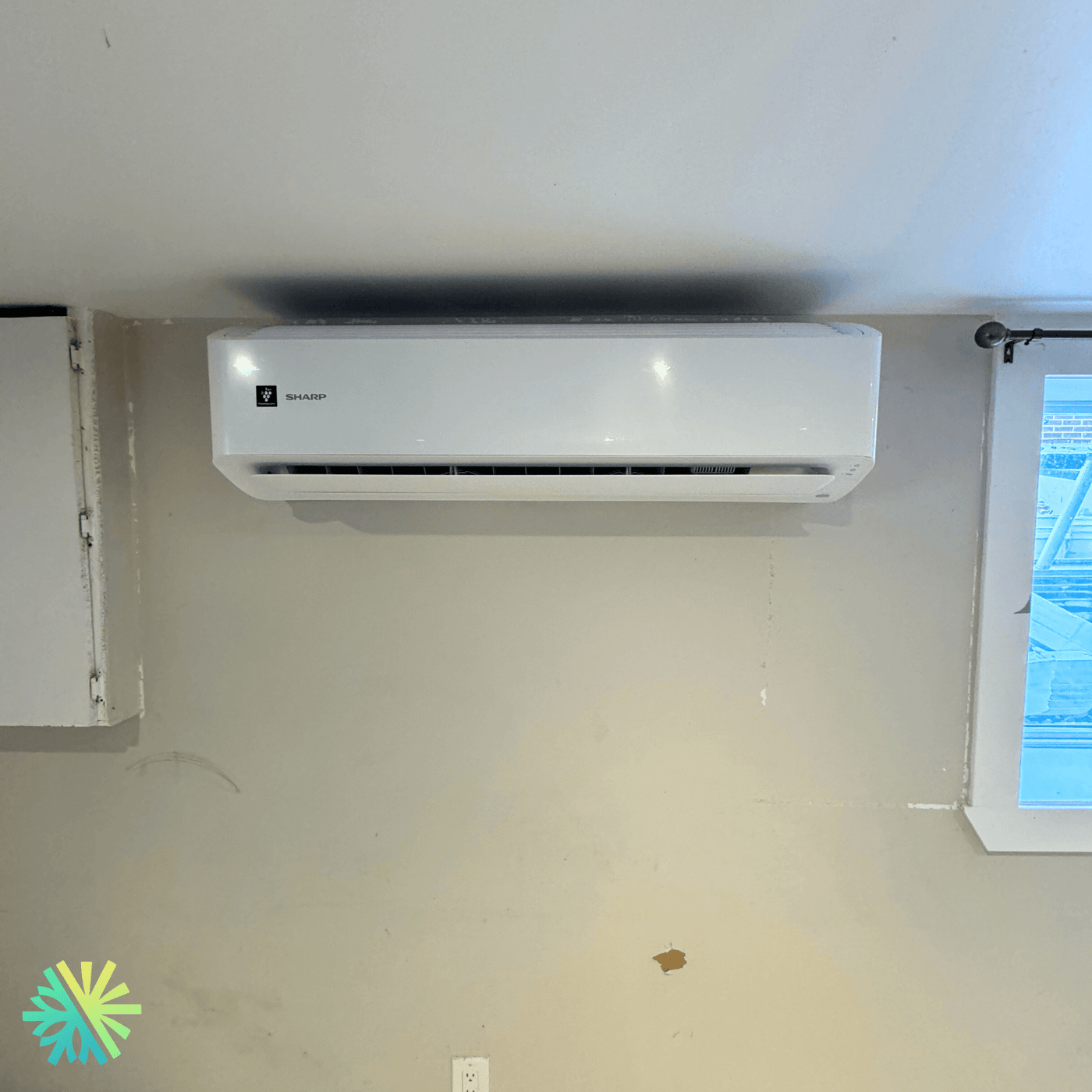 Installation d'une thermopompe murale SHARP ZHU1 à Baie-D'Urfé