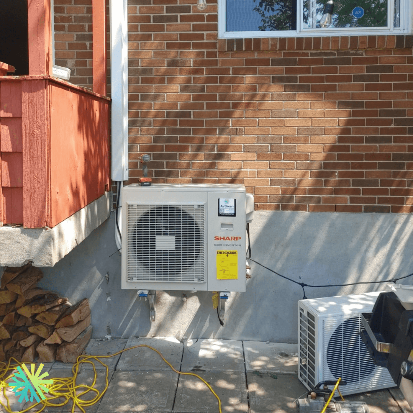 Installation d'une thermopompe mini split Sharp ZU1 à Mercier–Hochelaga-Maisonneuve