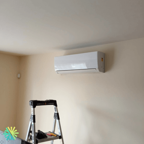 Installation d’une thermopompe murale Mini Split Gree Vireo GEN3 à Plateau-Mont-Royal