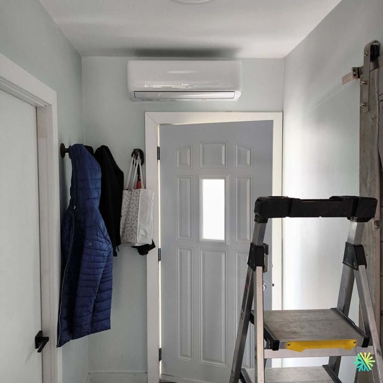 Installation d’une Gree Pular R32 thermopompe murale à Chomedey (Laval)