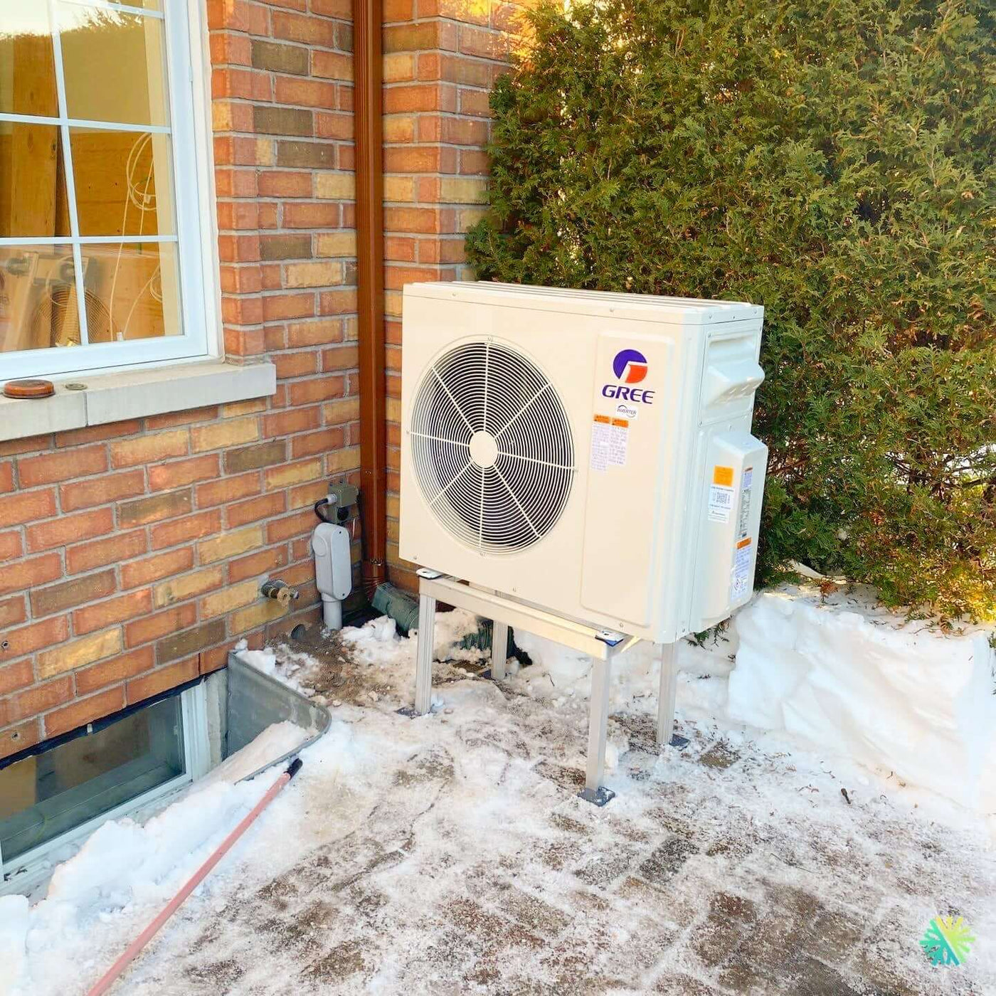 Installation d'une thermopompe murale GREE SAPPHIRE R32 à Westmount